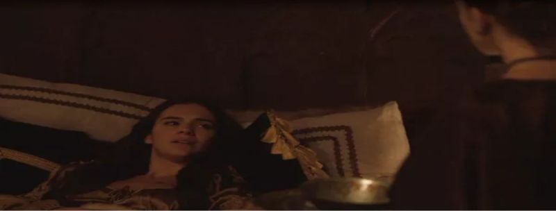Catarina pede que enviem uma carta ao pai, o rei Augusto